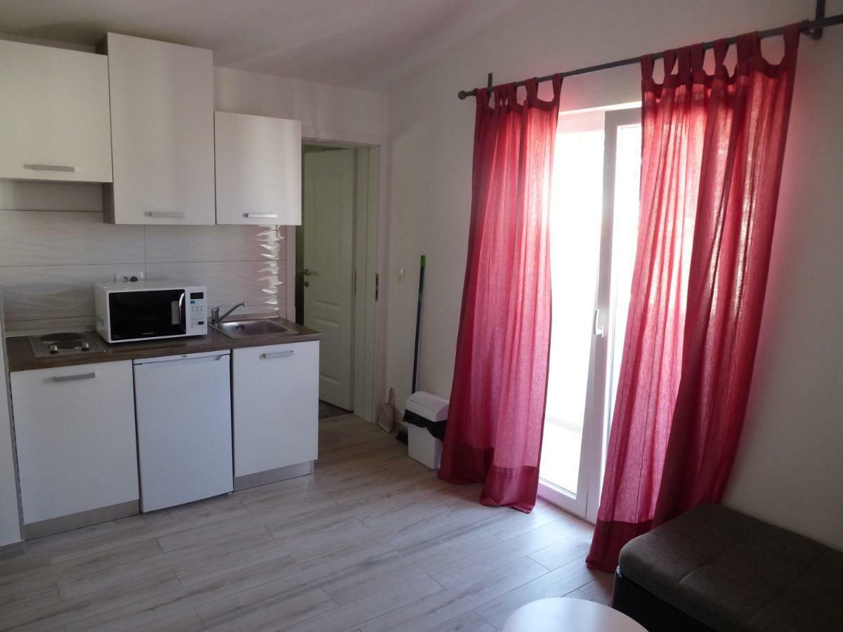 Apartment Vicko Drvenik  Buitenkant foto