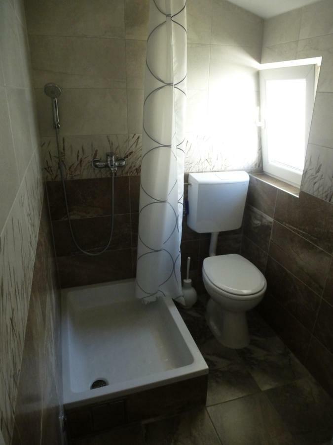 Apartment Vicko Drvenik  Buitenkant foto
